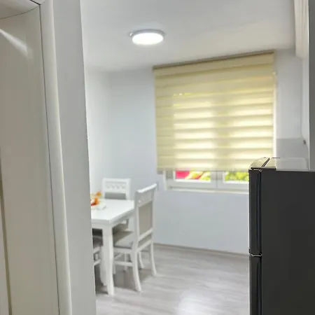 City Center Blloku - Elegant Apartment 03 Tirana Exterior photo